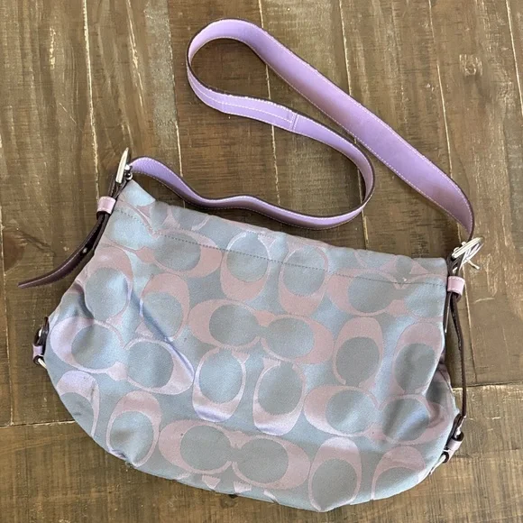 COACH - Elegant Women's Shoulder Bag in Lavender and Gray - Picture 1 of 5